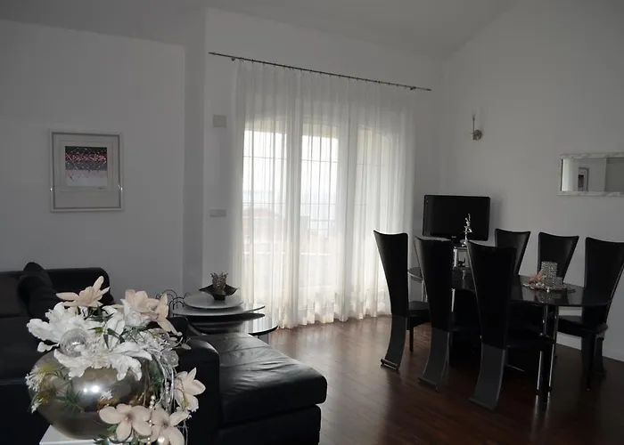 Apartment Luxury Zana *