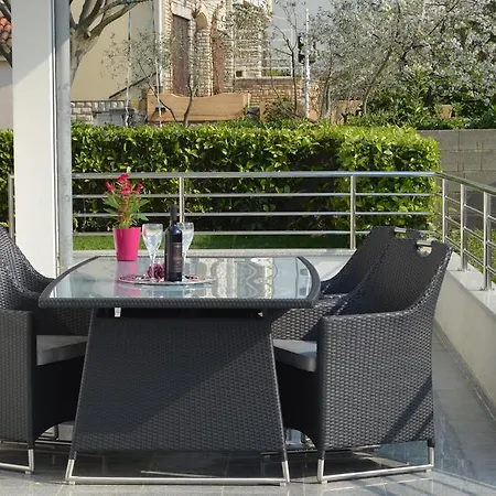 Apartman Luxury Zana *