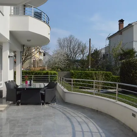 Luxury Zana Апартаменты