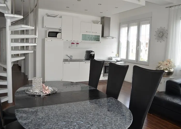 Luxury Zana ザダル