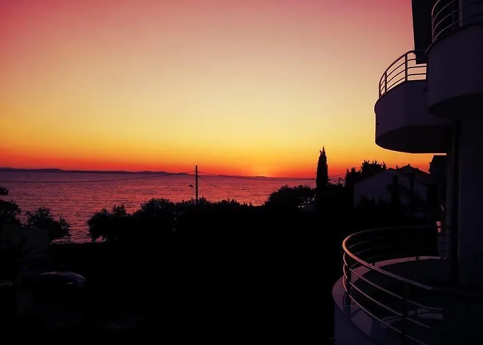 アパート Luxury Zana *